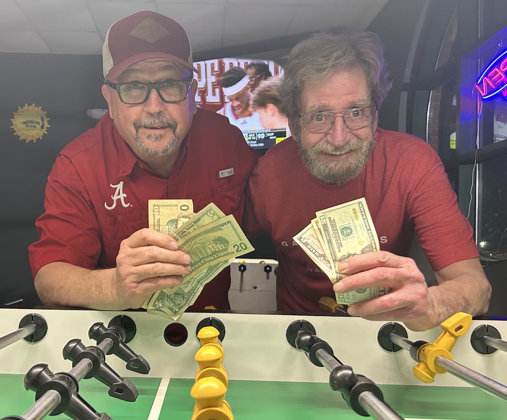 Players competing during the weekly Spot'DYP activity and winners of this particular 